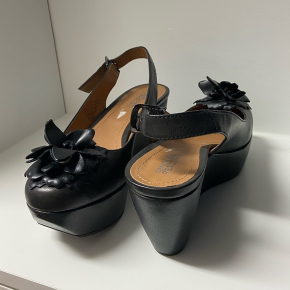 Wedge Sandals - Picture 3 of 7